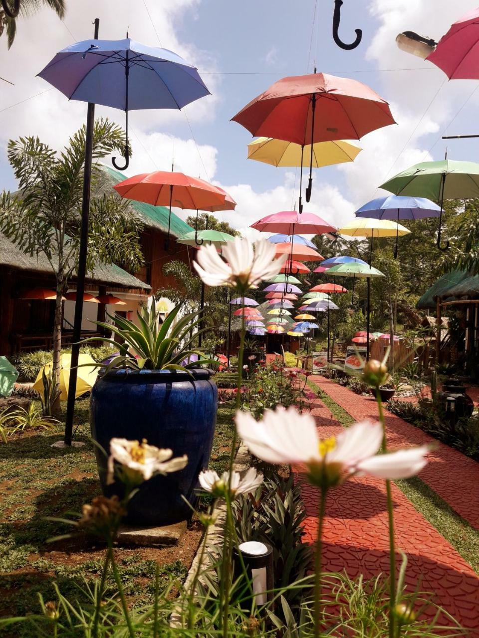 Samkara Restaurant And Garden Resort Lucban Esterno foto